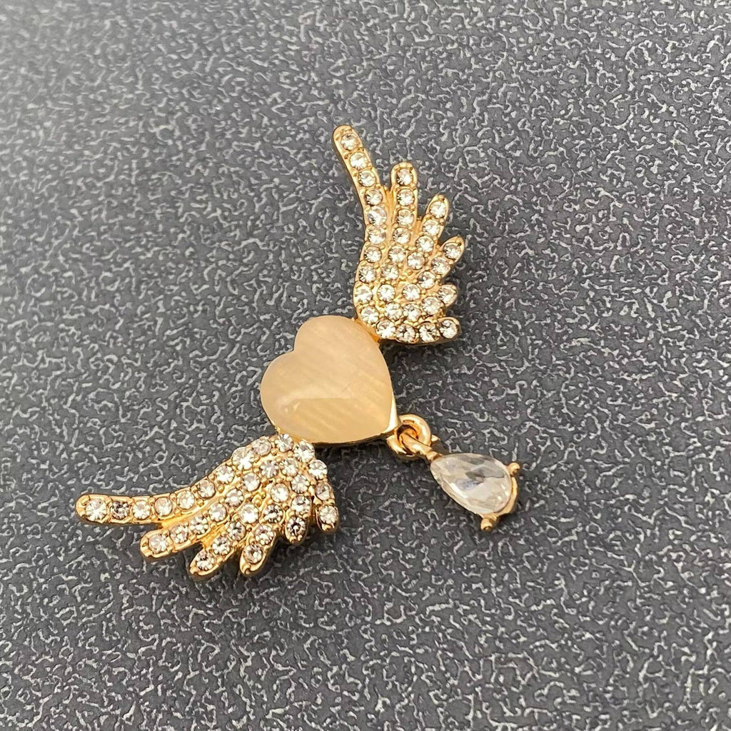 Handpicked Rhinestone Angel Wings Heart-shaped Brooch