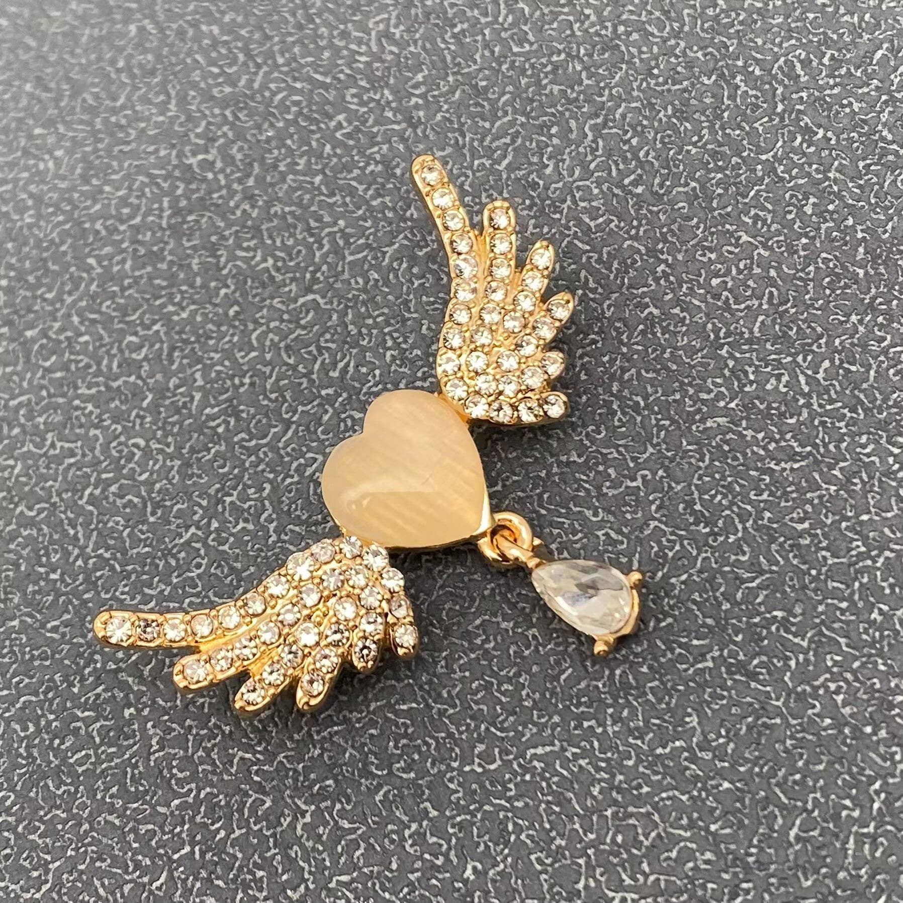 Handpicked Rhinestone Angel Wings Heart-shaped Brooch