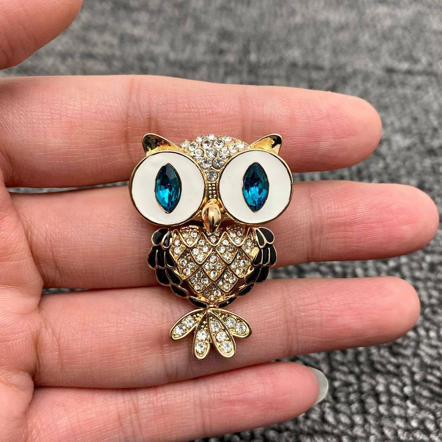 Handpicked Sparkling Rhinestone Owl Brooch