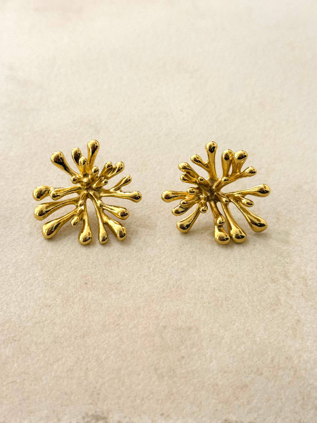 Handpicked The Splash Stud Earrings  