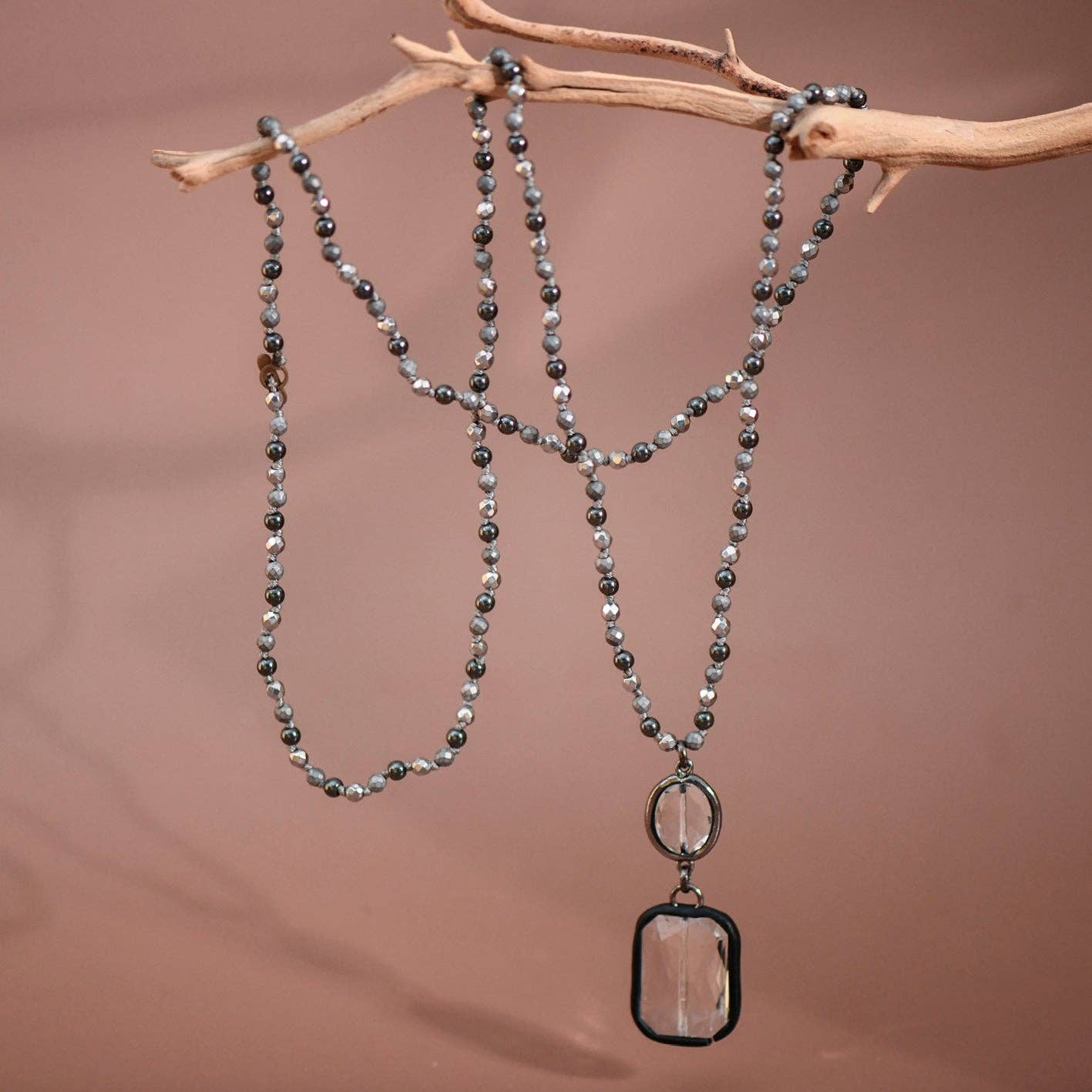 Clear Glass Crystal Pendant Necklace S0OX3T7270
