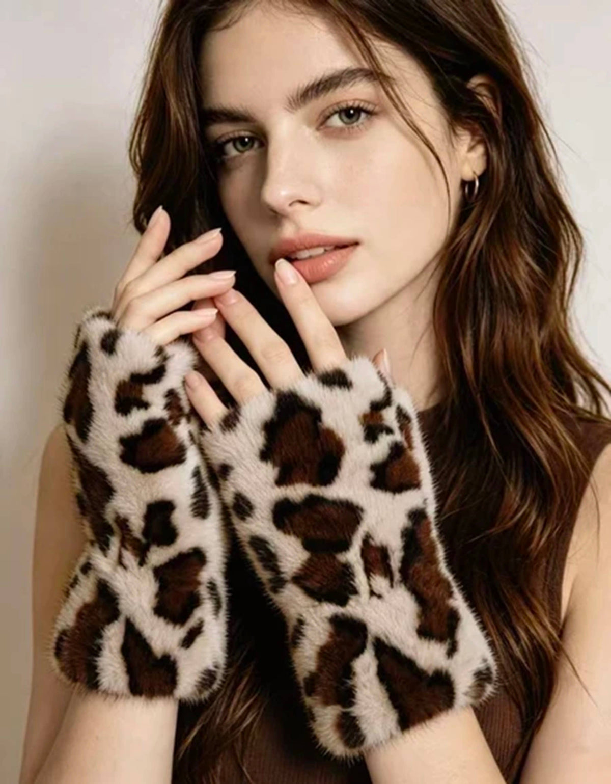 Fingerless faux fur mittens