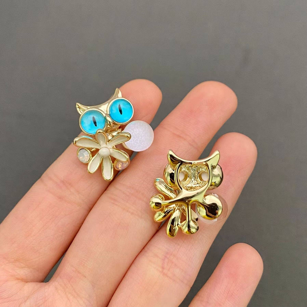Handpicked Enamel Flower Cat Stud Earrings