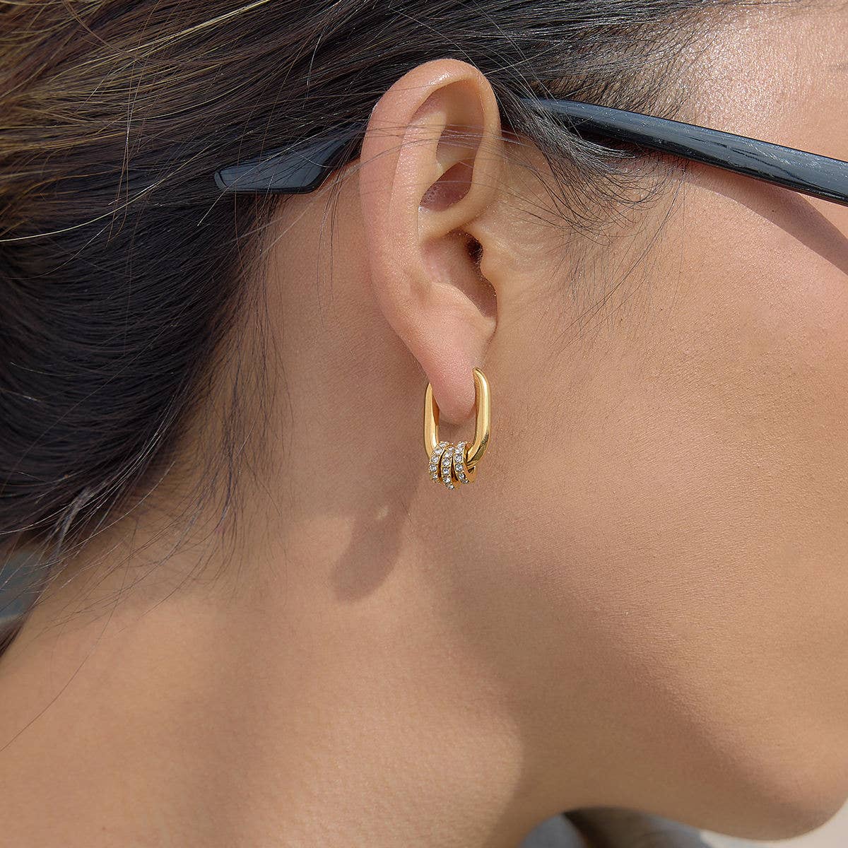 Handpicked Oval Hoop with Sparkle Rings Earrings