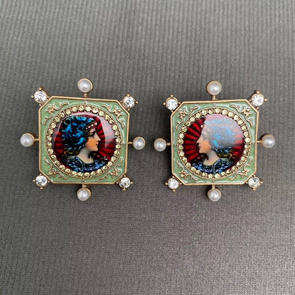 Hand picked Vintage Rhinestone & Pearl Inlaid Portrait Post Earrings