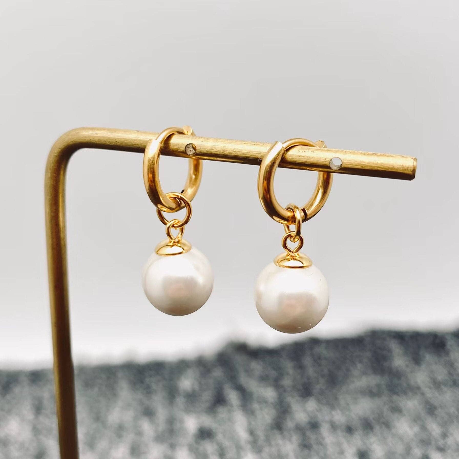 Handpicked Round Pearl Charm Hugge Earrings