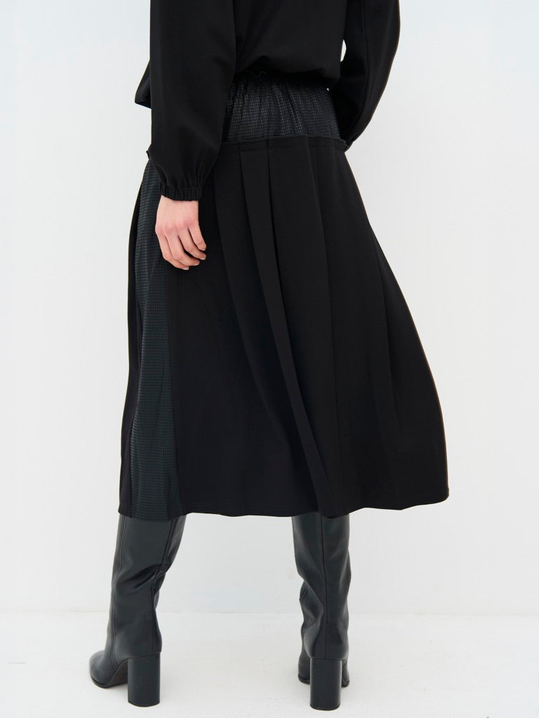 NU Erina Skirt 8937-20