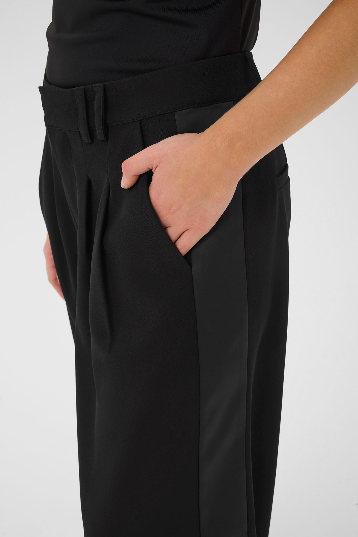 Culture Belle Clara Straight Pants 50112530