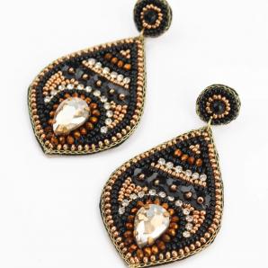 Handpicked Teardrop Ear1064