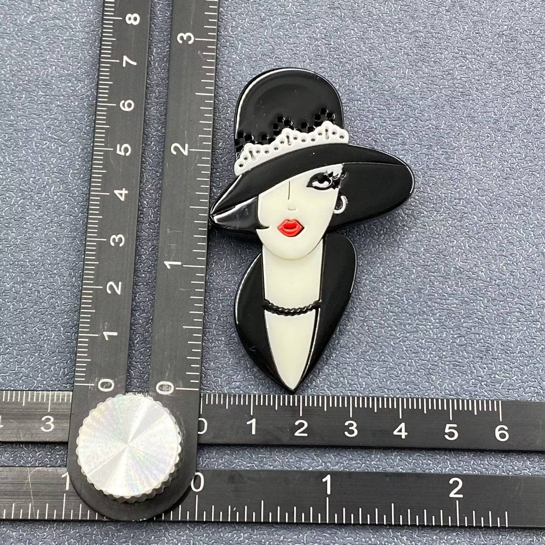 Handpicked Creative Beauty Acrylic Brooch